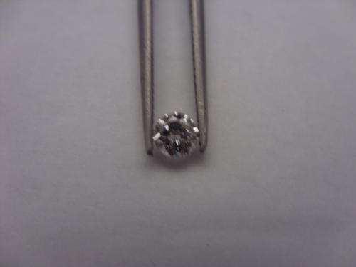0.22cts round brilliant natural diamond. Colour G VS2 Certified