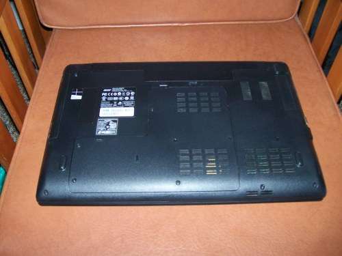 Acer Travelmate P453, Intel Core i5 - 3210M CPU@2.50GHz. Windows 8
