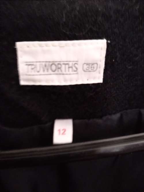 Women`s Wool Winter Coat. Spotless Condition. Size 12/36.