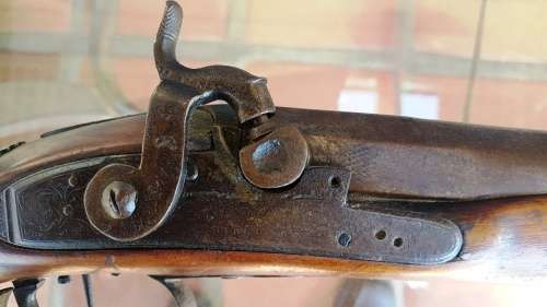 ANTIQUE PERCUSSION MUZZLE LOADING GUN