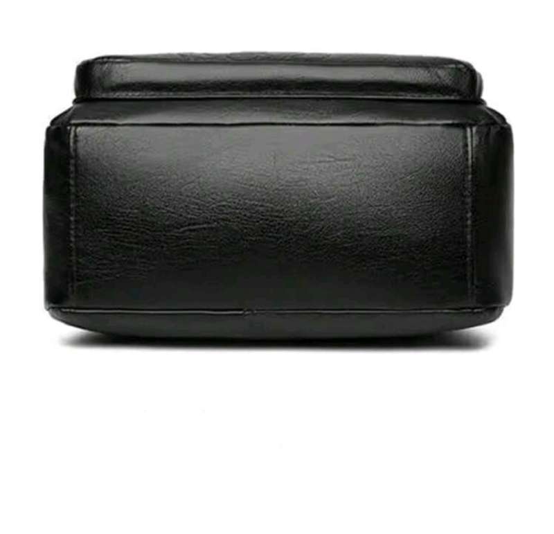 Leather woman hand bag
