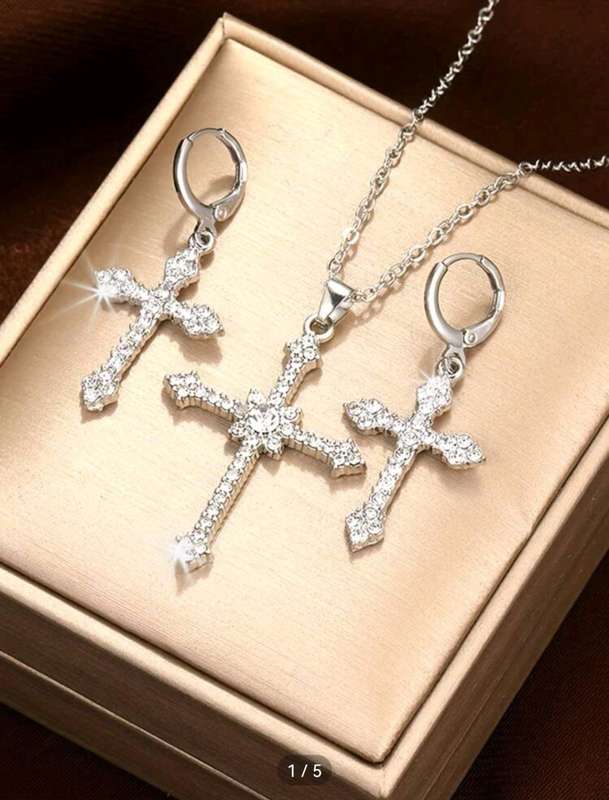3pcs Cross Shaped Rhinestone Decor Earrings And Necklace Set For Women