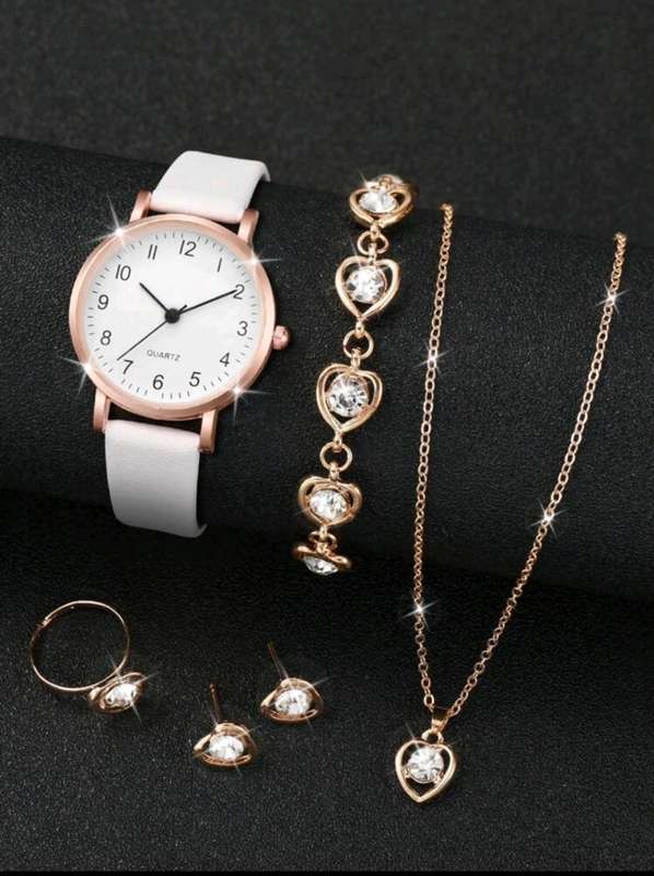 6pc luxurious woman Quartz Watch set