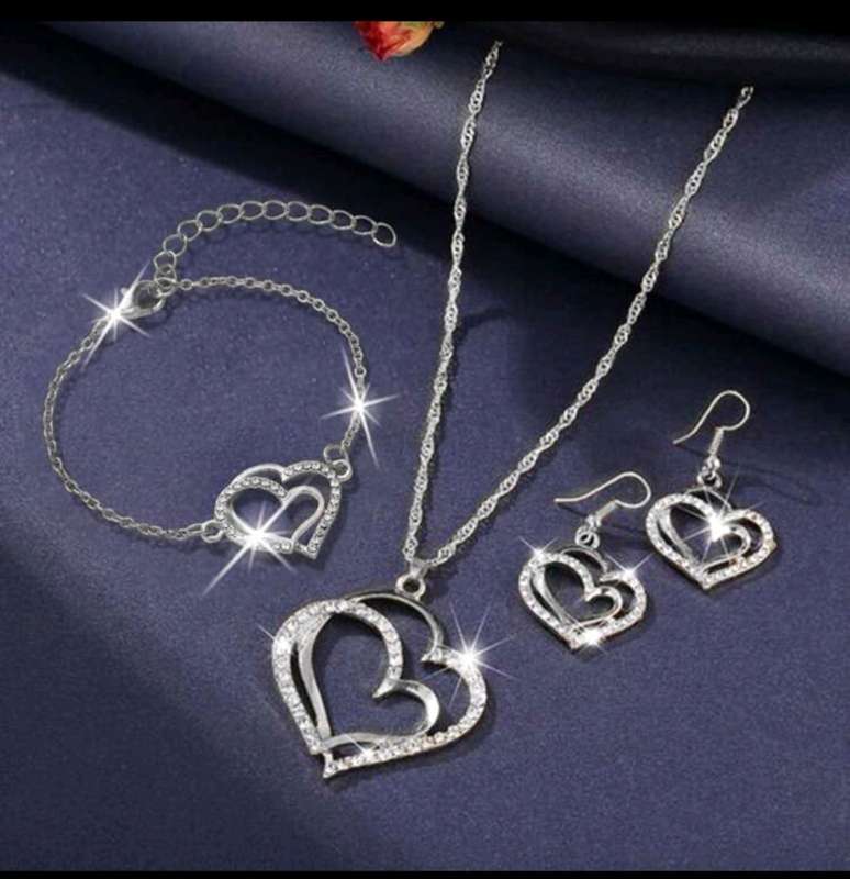 Heart Shaped jewelry set