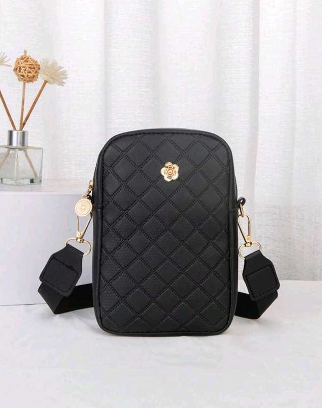 Beautiful cross body bag for any occasions