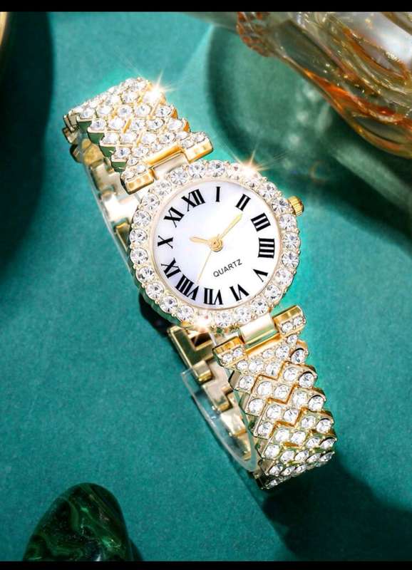 Woman luxurious 5 pc diamond decor watch set