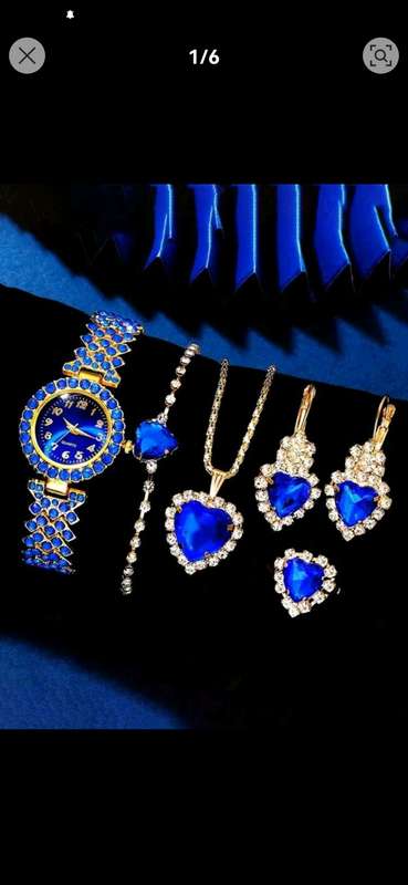 6pc luxurious woman Quartz Watch set with blue diamond decor