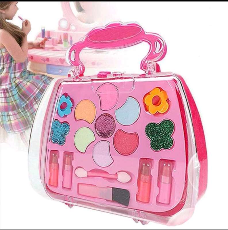 Wow amazing luxurious girls real make up easy to wash of