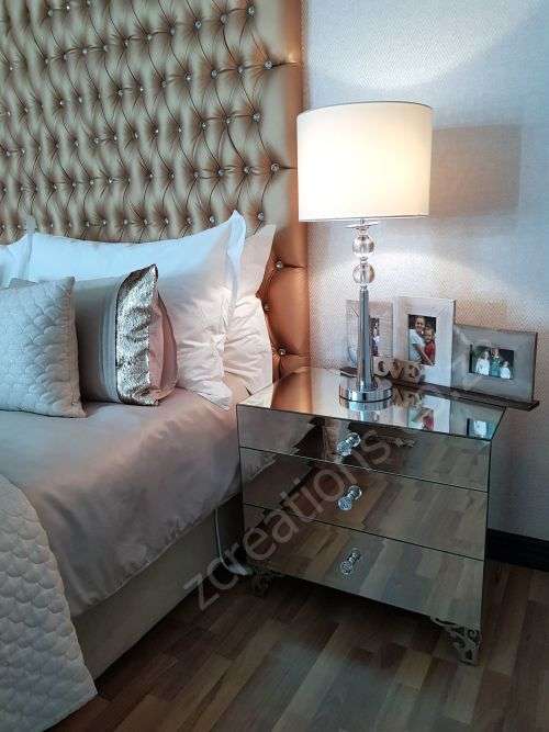 Claudette Mirror Pedestal
