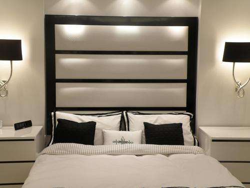 HEADBOARD QUEEN SIZE BLACK/WHITE