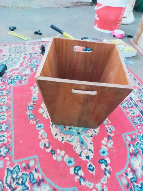 wooden bucket