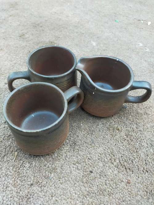 3 tea cups