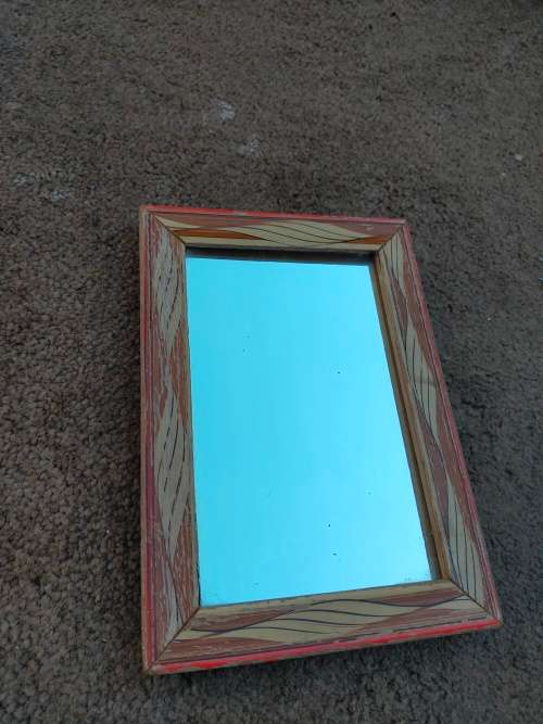 standing mirror