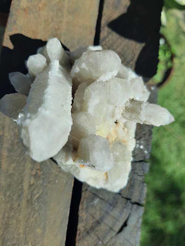 FAIRY QUARTZ CRYSTAL WHITE CLUSTER 0.210 grams