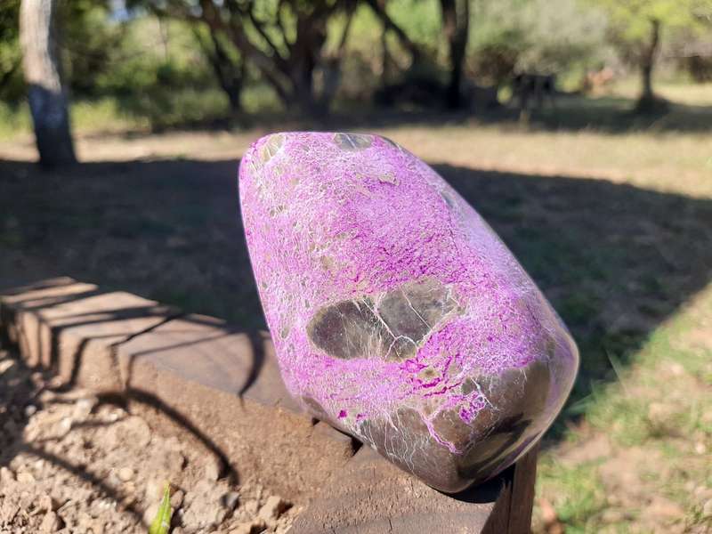 STICHTITE POLISHED   0.410grams
