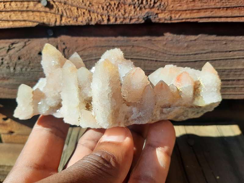 WHITE SPIRIT QUARTZ  CLUSTER  0.420grams