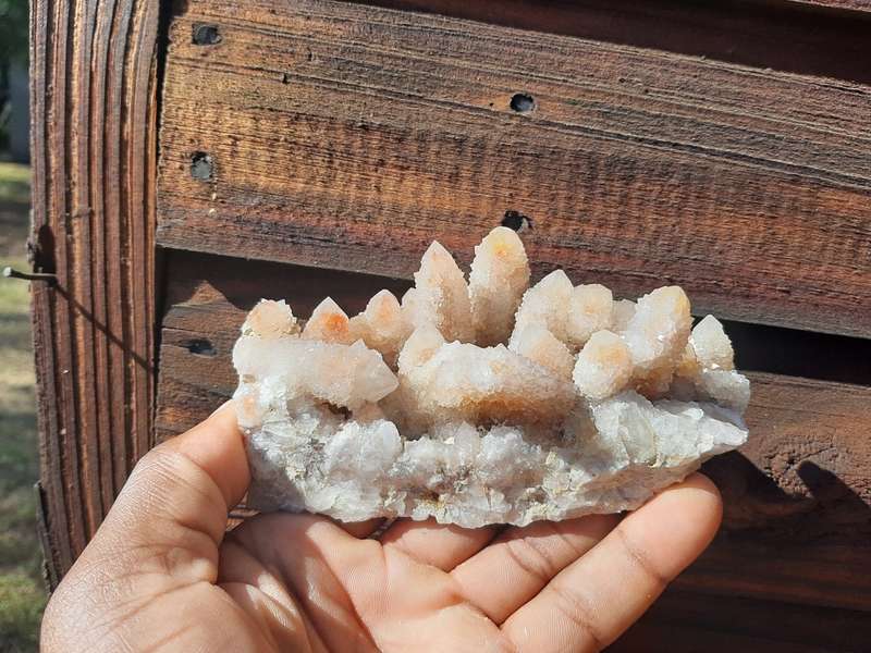 WHITE SPIRIT QUARTZ  CLUSTER  0.420grams
