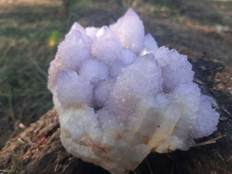 PURPLE SPIRIT QUARTZ CLUSTER  0.580 grams