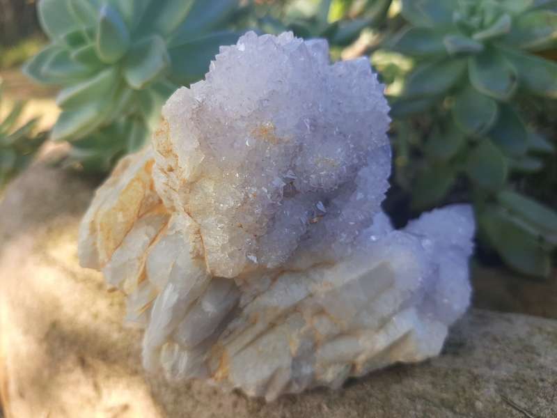 PURPLE SPIRIT QUARTZ CLUSTER  0.580 grams