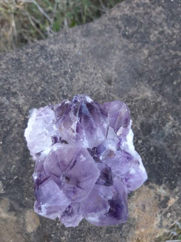 DARK PURPLE SPIRIT QUARTZ  0.495grams