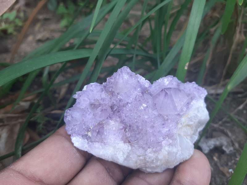 DARK PURPLE SPIRIT QUARTZ  0.180 grams