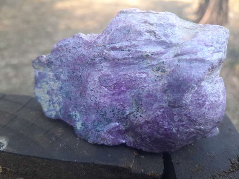 PURPLE STICHTITE ROUGH 0.125grams