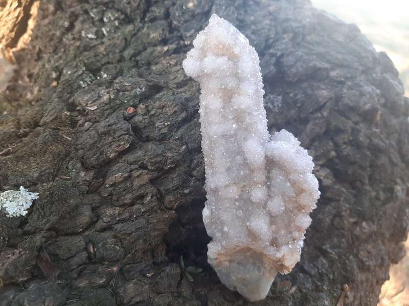 GREY SPIRIT QUARTZ SINGLE POINT  0.145grams