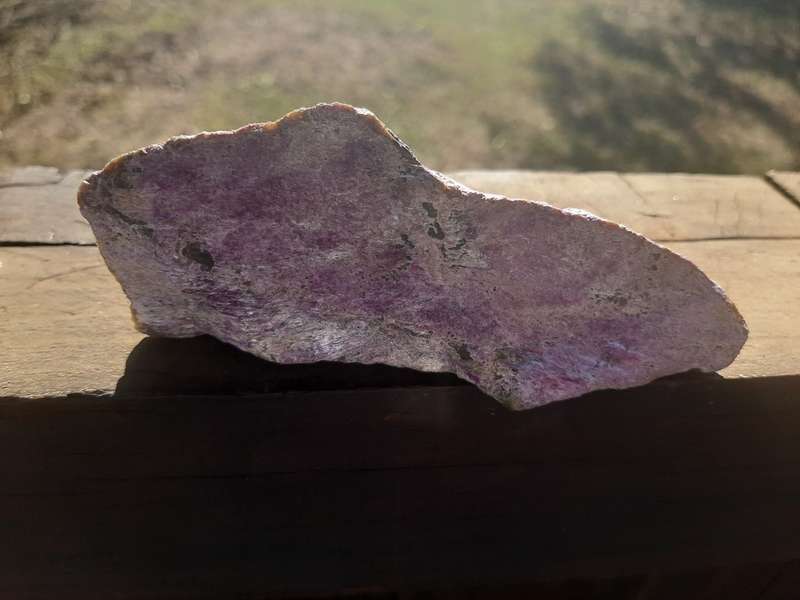 PURPLE STICHTITE ROUGH 0.158grams