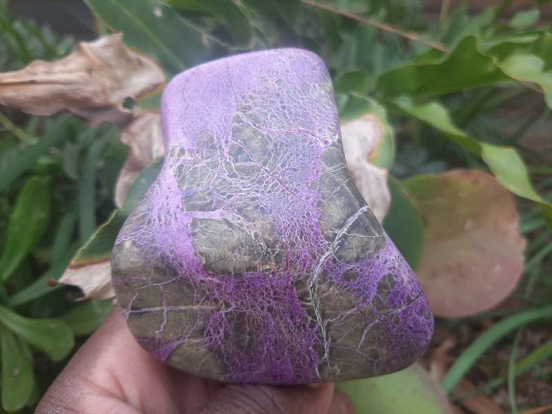 STICHTITE POLISHED 0.420grams