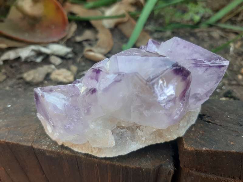 DARK PURPLE SPIRIT QUARTZ  0.195grams