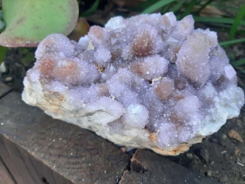 PURPLE SPIRIT QUARTZ CLUSTER 0.955grams