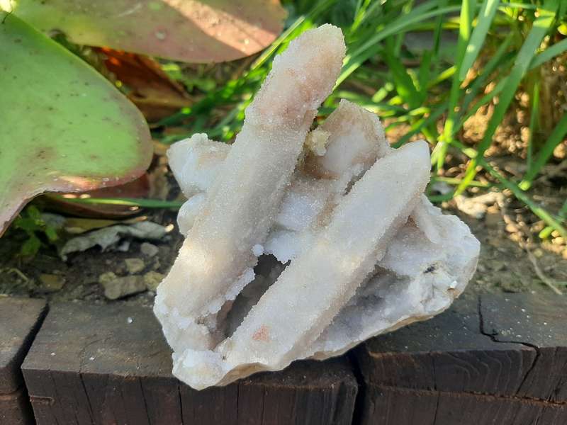 WHITE FAIRY QUARTZ CLUSTER 0.625grams