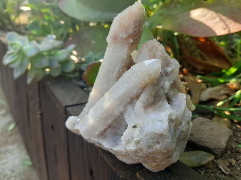 WHITE FAIRY QUARTZ CLUSTER 0.625grams