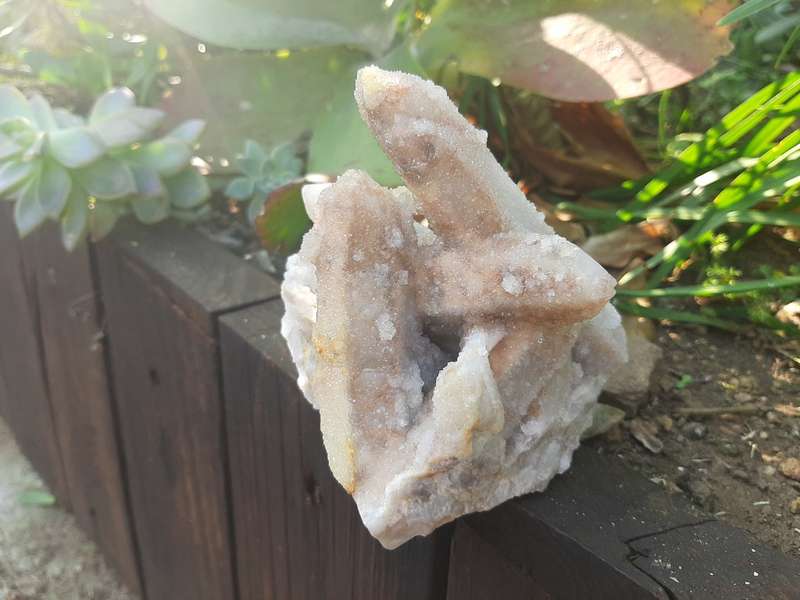 WHITE FAIRY QUARTZ CLUSTER 0.625grams