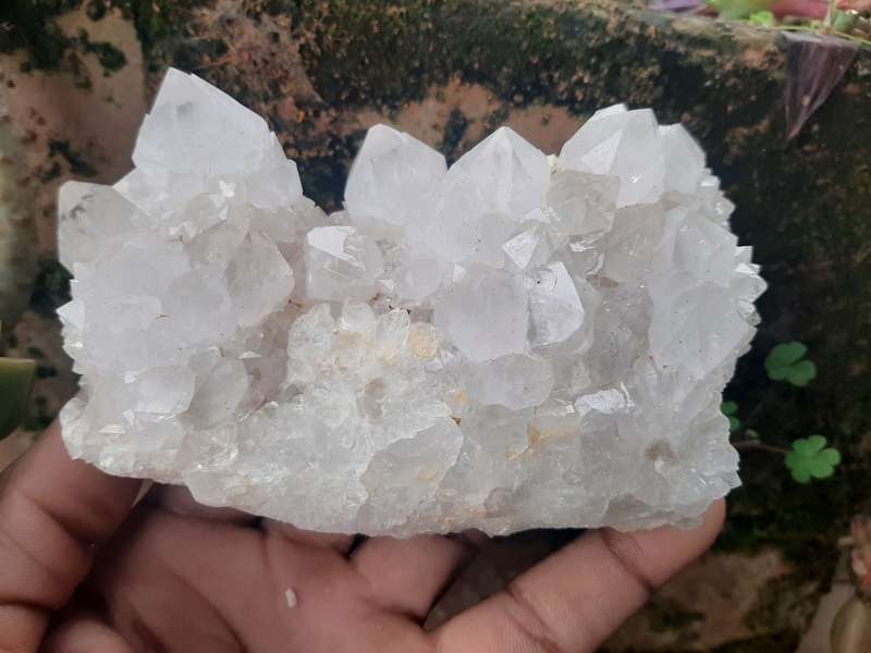 WHITE SPIRIT QUARTZ CLUSTER 0.870grams