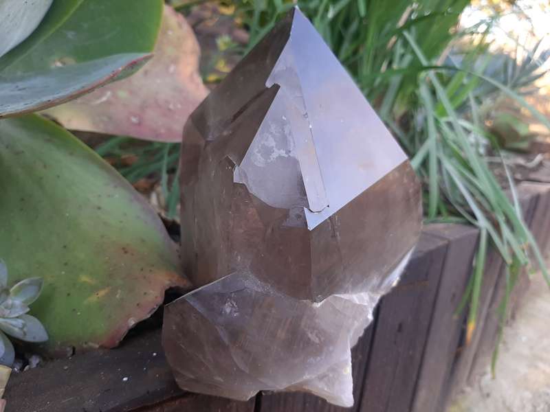 SMOKEY QUARTZ CRYSTAL  2.870kg