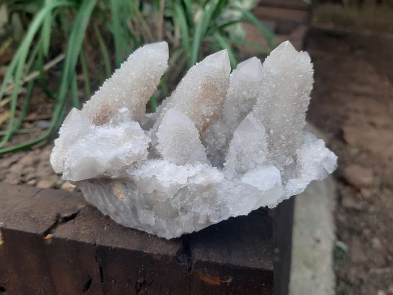 WHITE SPIRIT QUARTZ CLUSTER 0.575grams