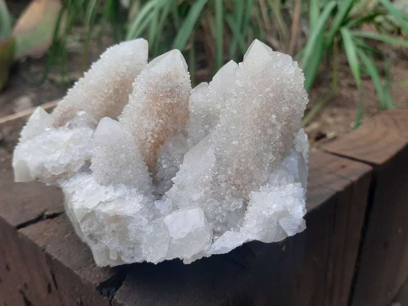 WHITE SPIRIT QUARTZ CLUSTER 0.575grams