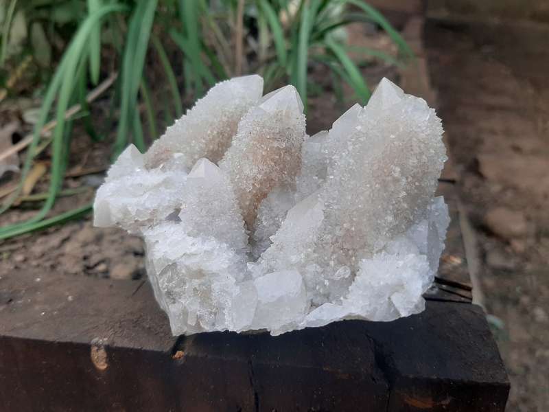 WHITE SPIRIT QUARTZ CLUSTER 0.575grams