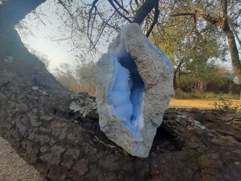 BLUE LACE AGATE  3.210kg