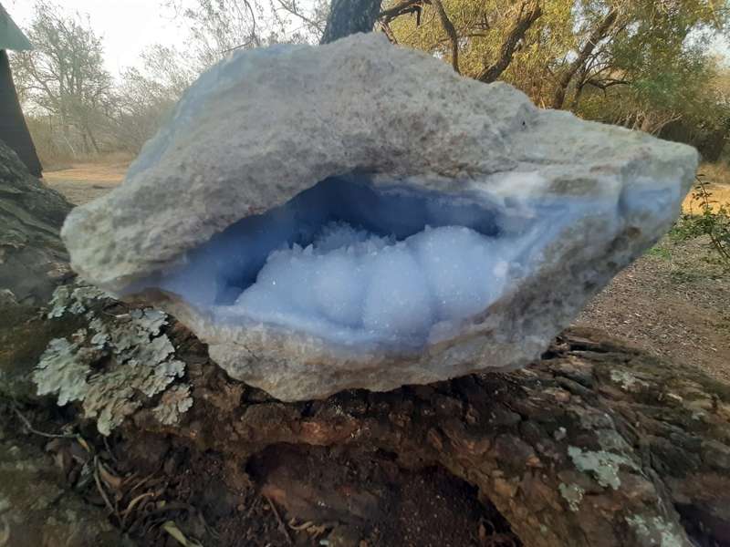 BLUE LACE AGATE  3.210kg