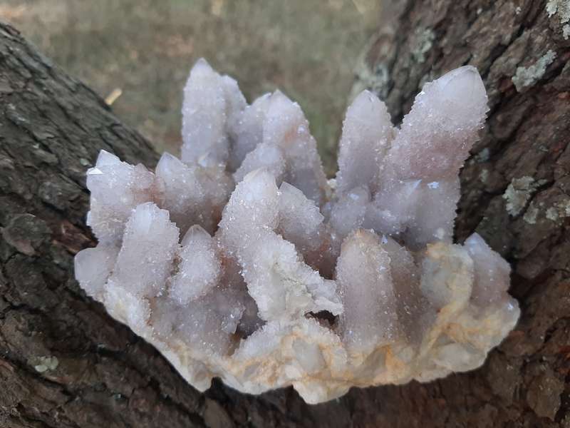 WHITE SPIRIT QUARTZ CLUSTER 0.940grams