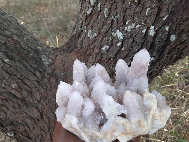 WHITE SPIRIT QUARTZ CLUSTER 0.940grams