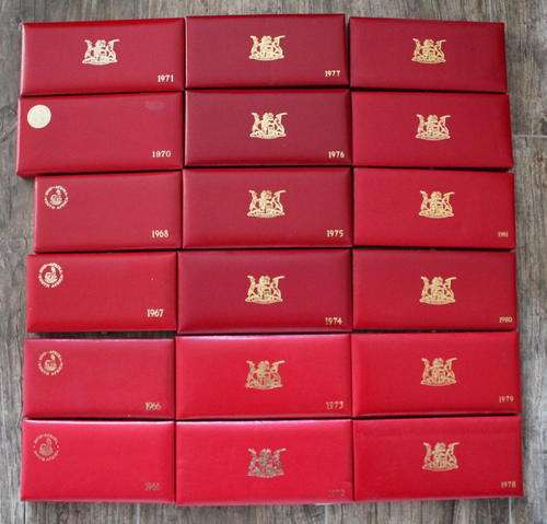 PROOF SETS *** 1965 to 1983 -  ALL 19 SETS INCL *** 50c to 1/2c *** Winner takes ALL *** Bid per set