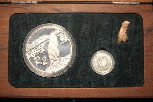 1998 JACKASS PENGUIN SET - distributed by InvestGold
