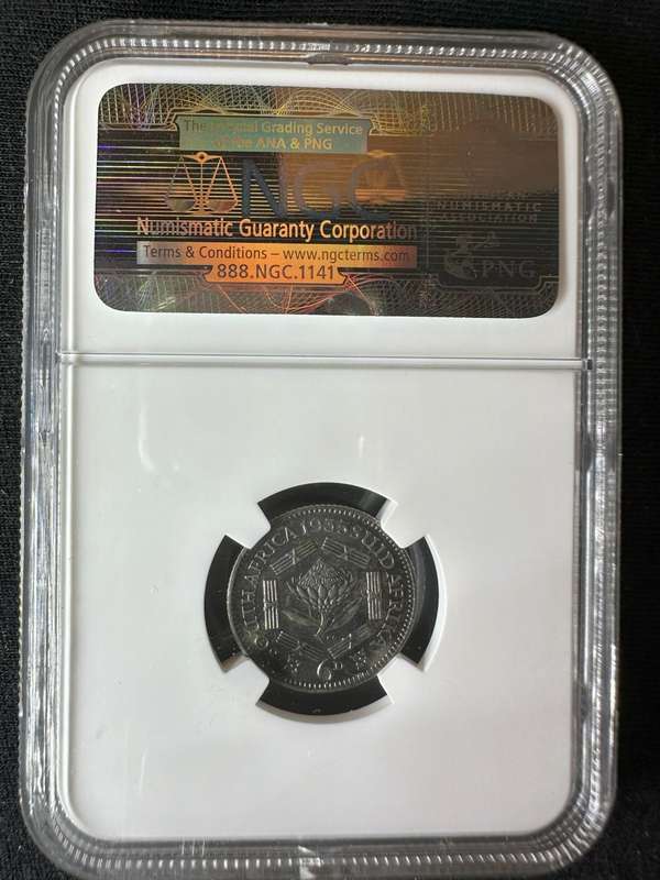 1935***6P***AU58***Hard to find, add to your collection