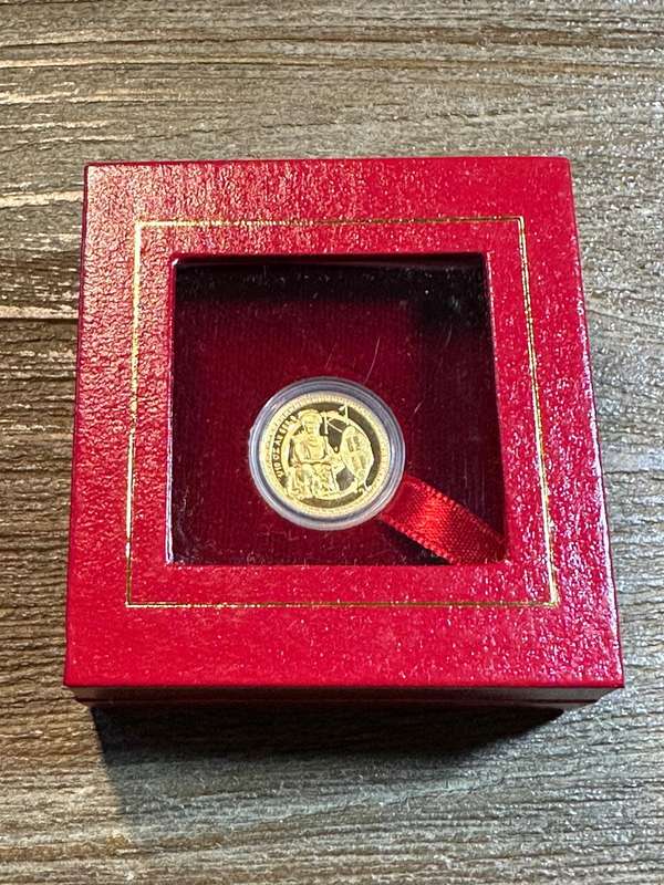 GOLD ONE RAND 1/10th ounce - 1999 ZULU WARRIOR - SCARCE - only 664 minted, highly collectable