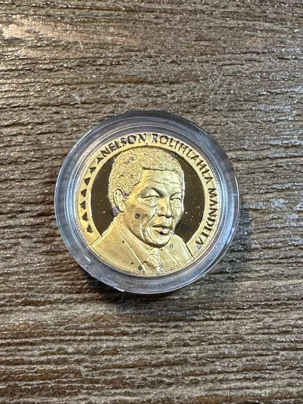 GOLD MANDELA 1/4 ounce - Education for All - SCARCE - 2000 mintage, highly collectable, includes COA