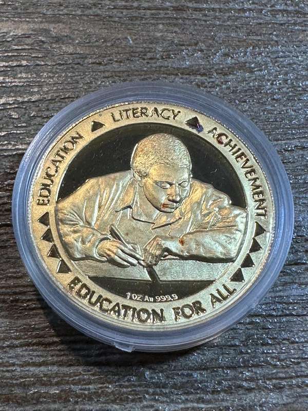 GOLD MANDELA 1 ounce - Education for All 1995 - SCARCE - 2000 mintage - highly collectable, with COA