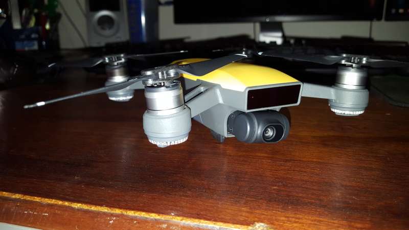 DJI Spark (Sunrise Yellow)